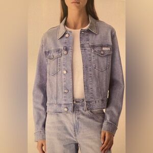 NWT Calvin Klein Classic Trucker Jacket (Light Bay)